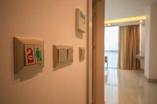 Triple, Doğa Manzaralı, Bir Büyük ve Bir Tek Kişilik Yataklı