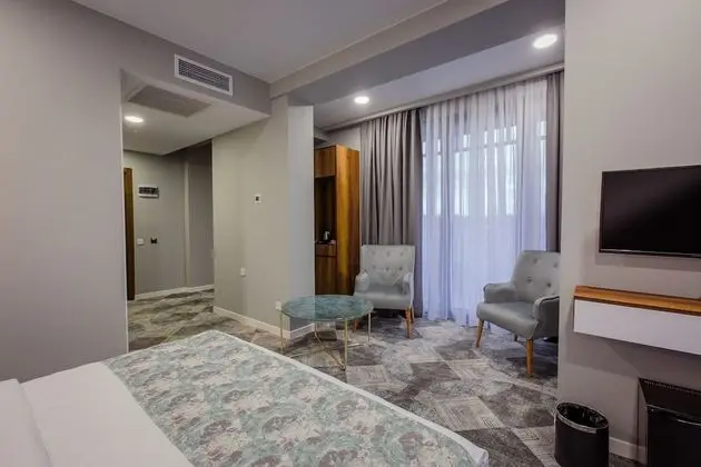 Family Dört Kişilik Oda