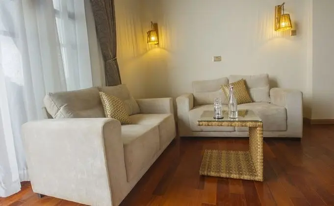 Deluxe Tek Büyük Yataklı Oda, 1 En Büyük (King) Boy Yatak, Sigara İçilmez, Dağ Manzaralı