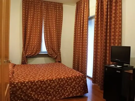 Tek Büyük veya İki Ayrı Yataklı Oda