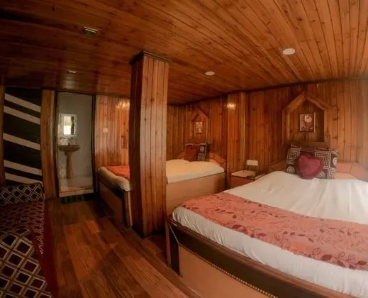 Deluxe Dört Kişilik Oda