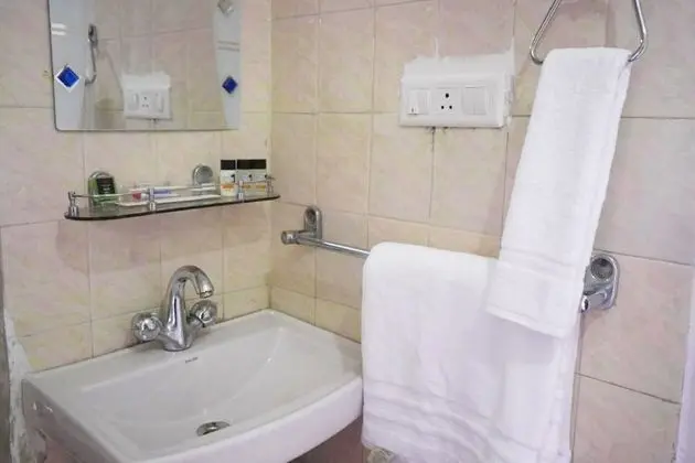 Deluxe Double Bedroom