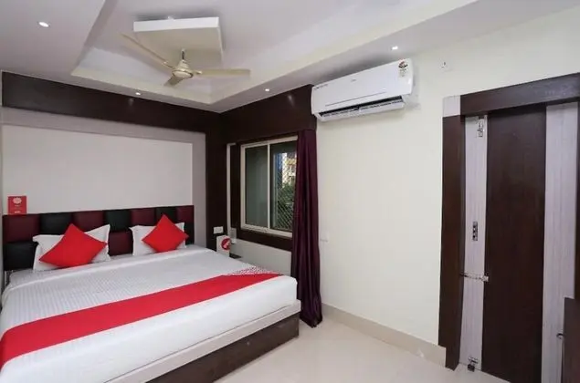Deluxe Tek Büyük Yataklı Oda, Balkon, Şehir Manzaralı