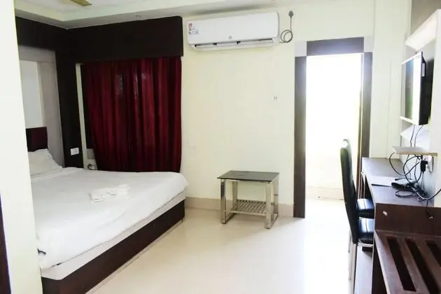 Deluxe Tek Büyük Yataklı Oda, Balkon, Şehir Manzaralı