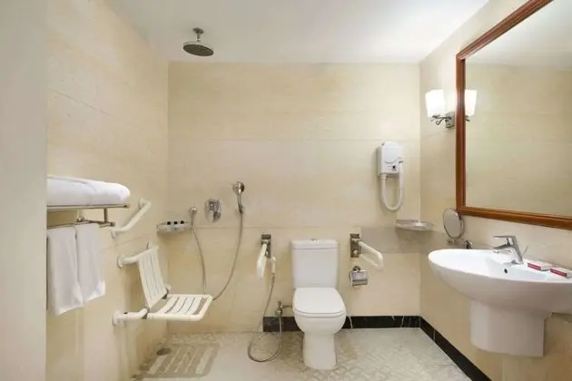 Deluxe Tek Büyük Yataklı Oda, Birden Çok Yatak, Balkon