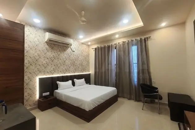 Deluxe Tek Büyük Yataklı Oda, Şehir Manzaralı