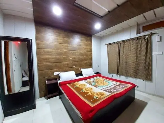 Deluxe Dört Kişilik Oda