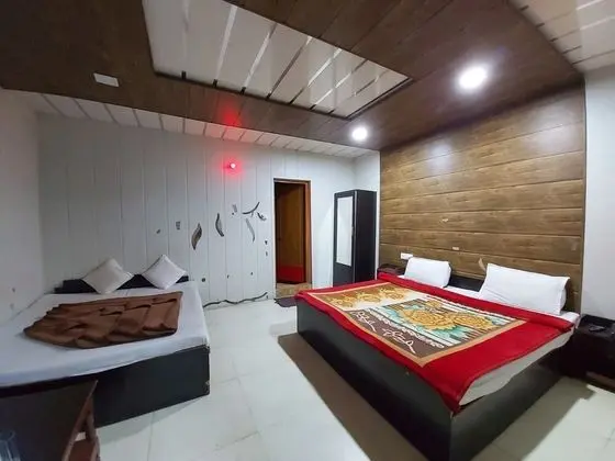 Deluxe Dört Kişilik Oda