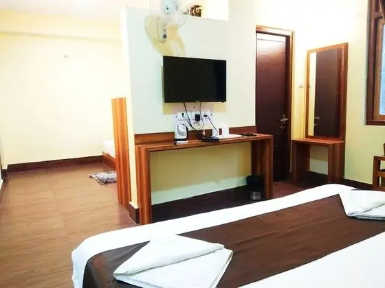 Deluxe Tek Büyük Yataklı Oda