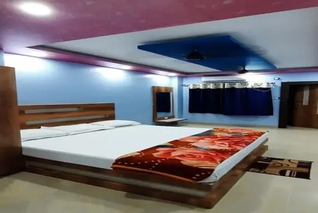 Deluxe Tek Büyük Yataklı Oda, Balkon, Şehir Manzaralı