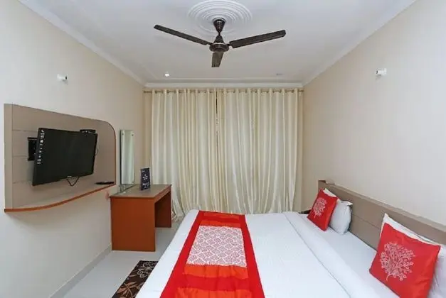 Deluxe Tek Büyük Yataklı Oda, Birden Çok Yatak Odası, Sigara İçilmez, Şehir Manzaralı