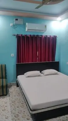 Deluxe Tek Büyük Yataklı Oda, Balkon (AC)