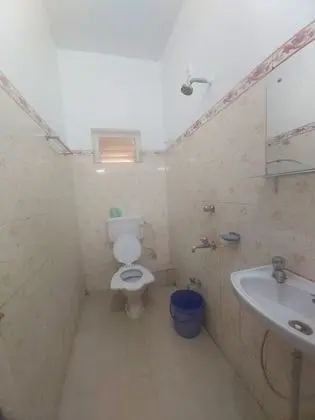Deluxe Tek Büyük Yataklı Oda, Balkon (AC)