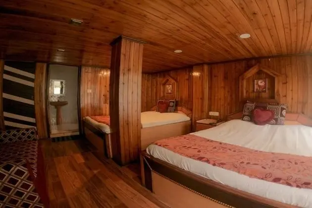 Deluxe Dört Kişilik Oda