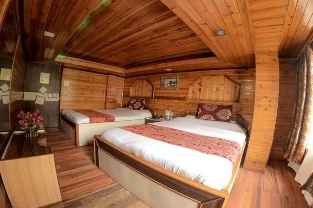 Deluxe Dört Kişilik Oda