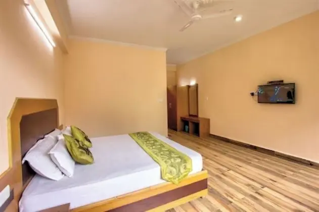 Deluxe Tek Büyük Yataklı Oda, Dağ Manzaralı