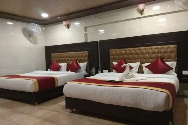 Deluxe Üç Kişilik Oda