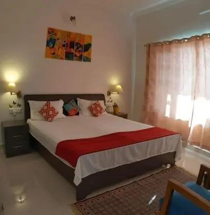 Deluxe Tek Büyük Yataklı Oda, Göl Manzaralı