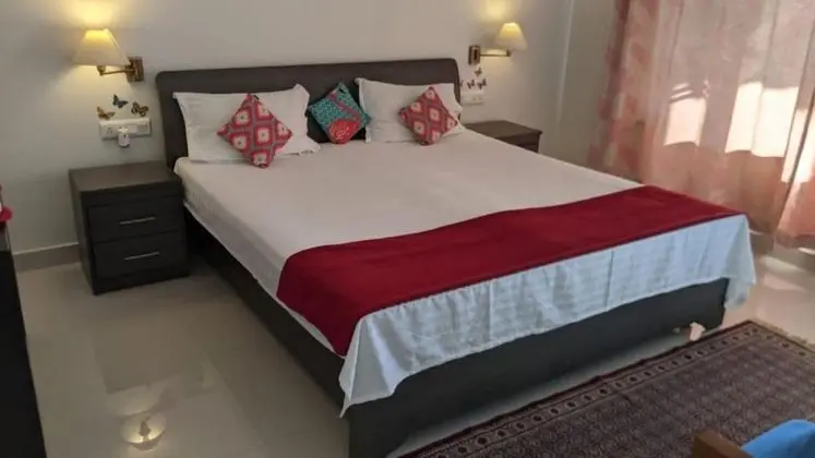 Deluxe Tek Büyük Yataklı Oda, Göl Manzaralı
