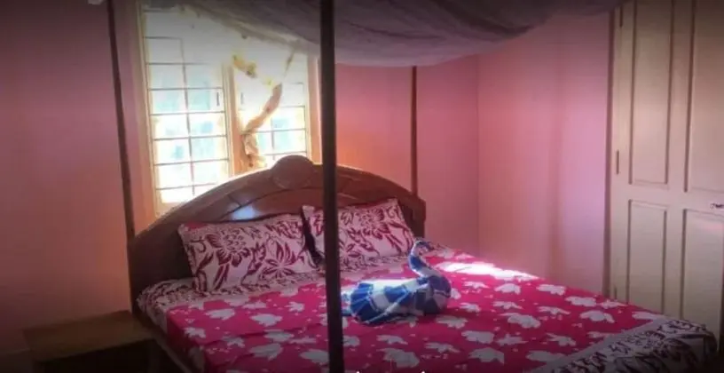 Luxury Tek Büyük Yataklı Oda