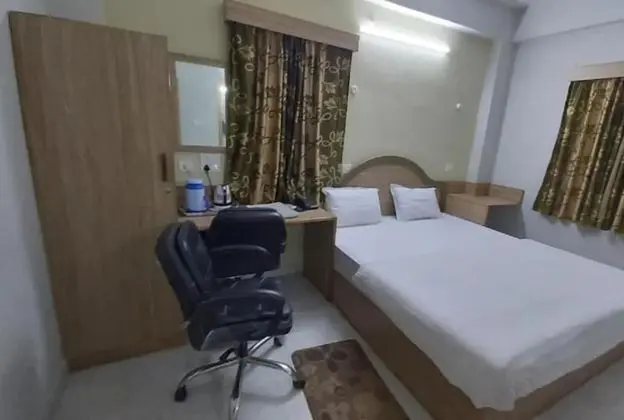 Deluxe Tek Büyük Yataklı Oda, Birden Çok Yatak, Şehir Manzaralı