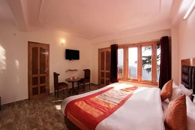 Deluxe Tek Büyük Yataklı Oda, Balkon, Dağ Manzaralı