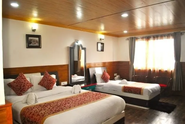 Deluxe Üç Kişilik Oda