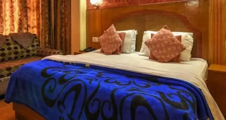 Deluxe Tek Büyük Yataklı Oda, Dağ Manzaralı