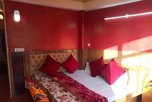 Deluxe Tek Büyük Yataklı Oda, Dağ Manzaralı