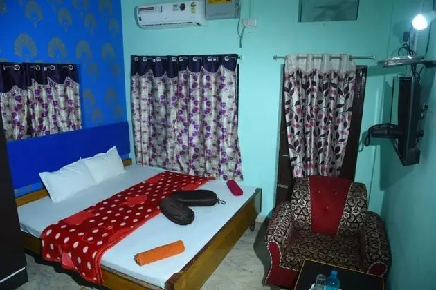 Deluxe Double Bed Room AC