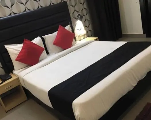 Deluxe Tek Büyük Yataklı Oda, Birden Çok Yatak, Şehir Manzaralı