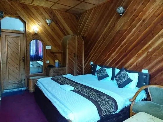 Deluxe Dört Kişilik Oda, Balkon, Göl Manzaralı