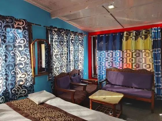 Family Tek Büyük Yataklı Oda, Balkon, Göl Manzaralı