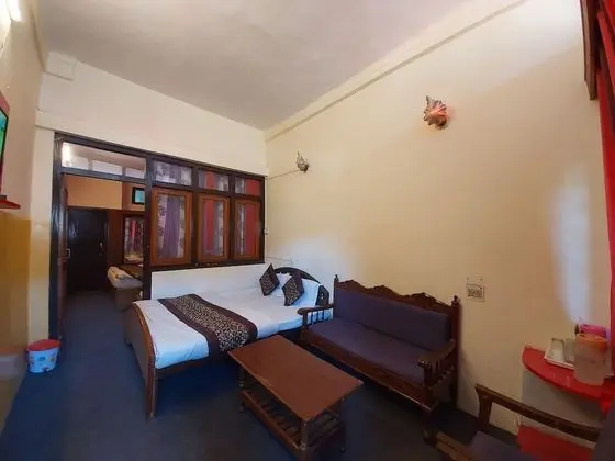 Family Tek Büyük Yataklı Oda, Balkon, Göl Manzaralı