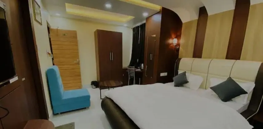 Deluxe Tek Büyük Yataklı Oda