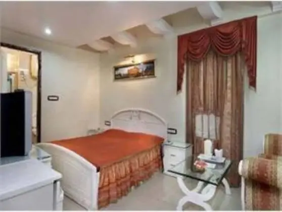 Deluxe Double Bed Room AC