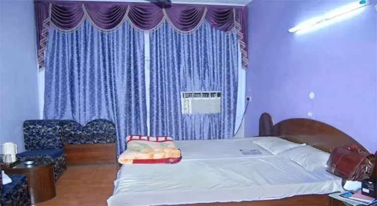 Deluxe Double Bed Room AC