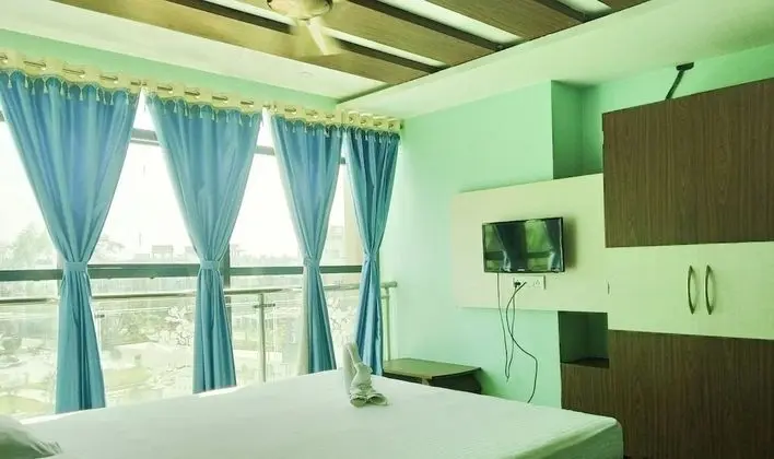Deluxe Tek Büyük Yataklı Oda