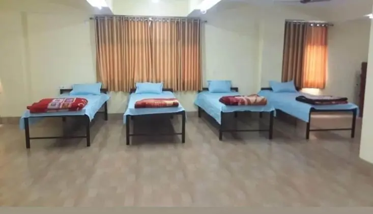 Deluxe Ortak Ranzalı Oda
