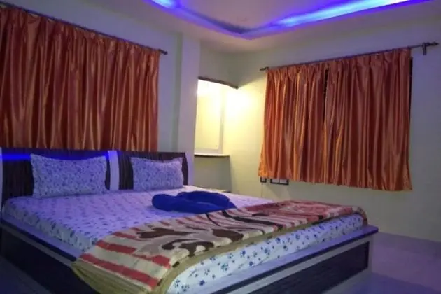 Tek Büyük Yataklı Oda, Balkon, Şehir Manzaralı