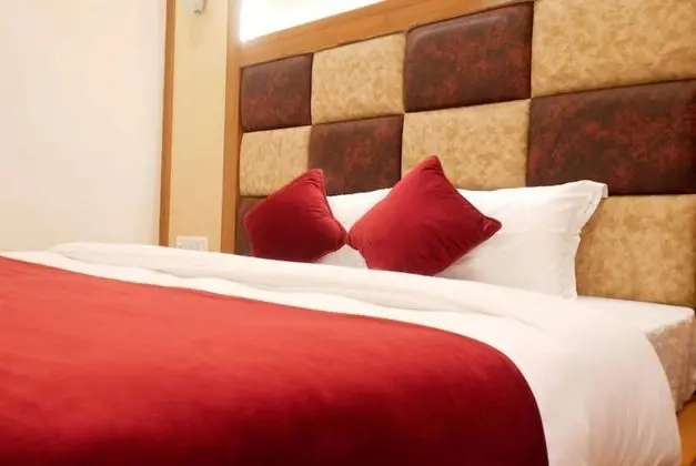 Deluxe Tek Büyük Yataklı Oda, Balkon, Dağ Manzaralı