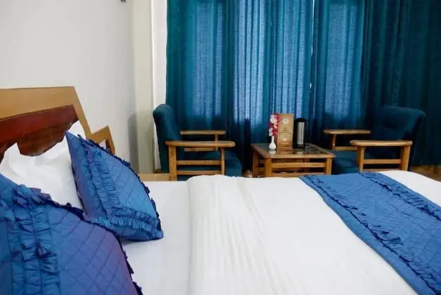 Deluxe Tek Büyük Yataklı Oda, Balkon, Dağ Manzaralı