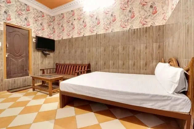 Deluxe Double Bed Room Non Ac