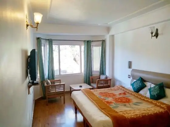 Deluxe Tek Büyük Yataklı Oda