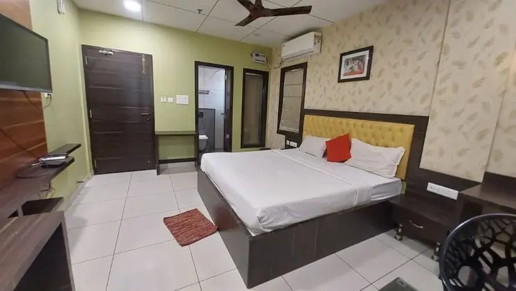 Classic Tek Büyük Yataklı Oda, Şehir Manzaralı