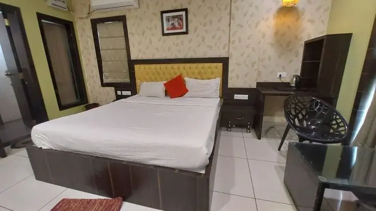 Classic Tek Büyük Yataklı Oda, Şehir Manzaralı