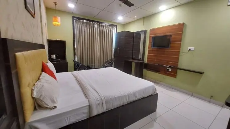 Classic Tek Büyük Yataklı Oda, Şehir Manzaralı