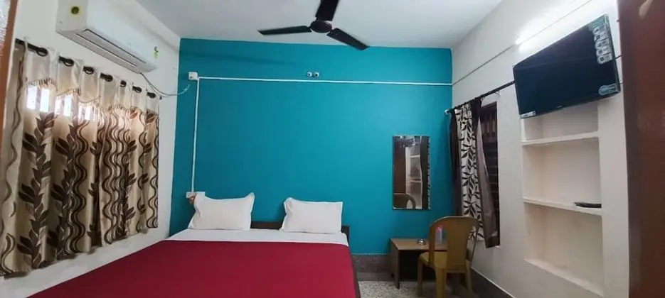 Deluxe Tek Büyük Yataklı Oda, Balkon, Şehir Manzaralı