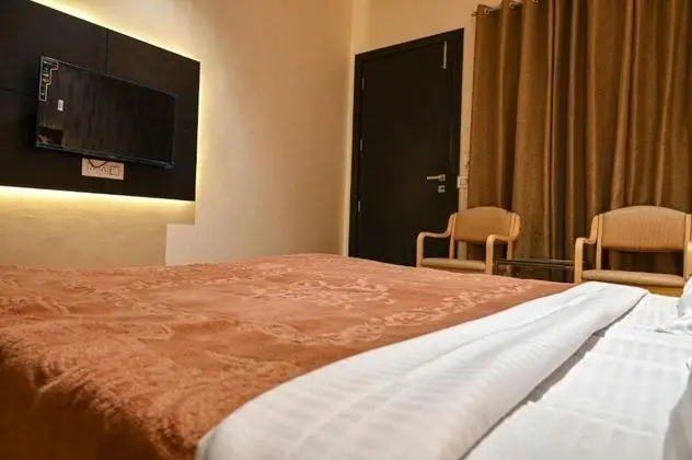 Deluxe Tek Büyük Yataklı Oda, 1 En Büyük (King) Boy Yatak, Sigara İçilmez, Şehir Manzaralı