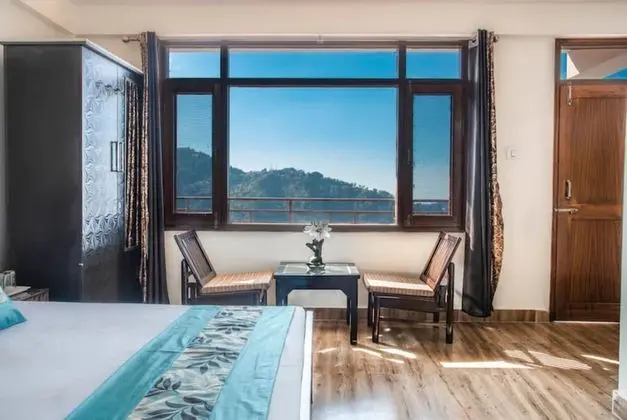 Deluxe Tek Büyük Yataklı Oda, Dağ Manzaralı